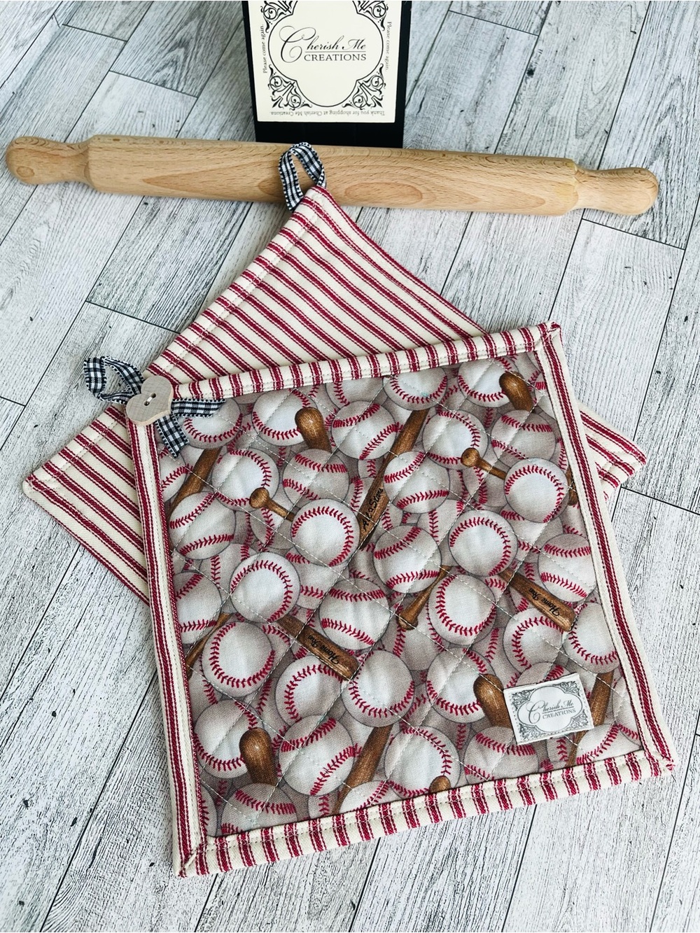 Baseball Print Red & Cream Oven Mitt and Pot Holder Set